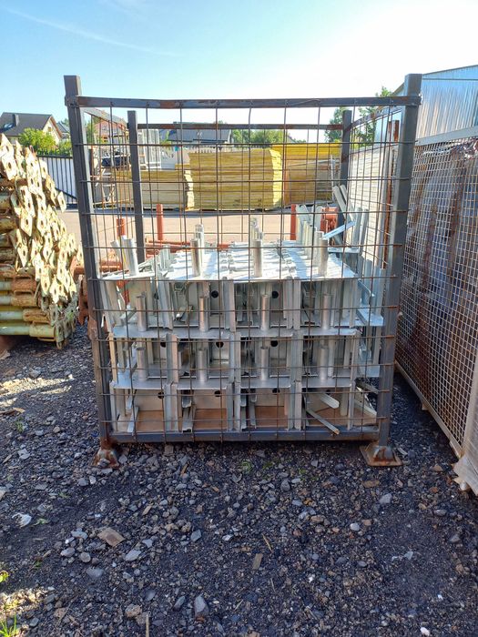 Głowice Stemple Budowlane Sklejka Szalunki Podpory Trójnogi Dźwigar