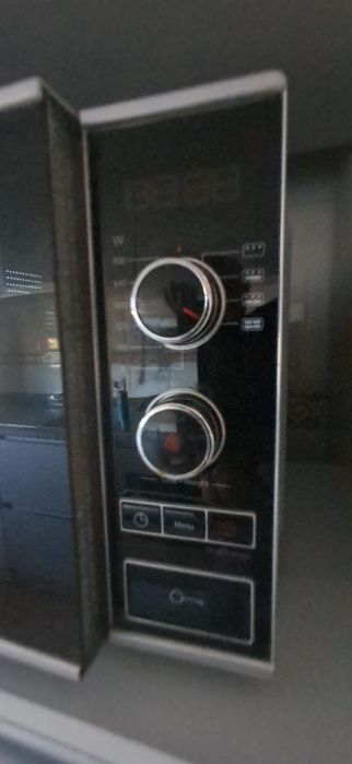 Micro ondas  preto material inox