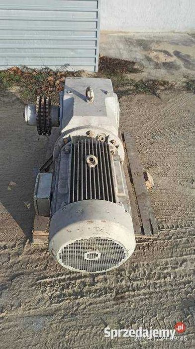 motoreduktor przekładnia SEW-EURODRIVE 45kW 1400/110 LIGNUM