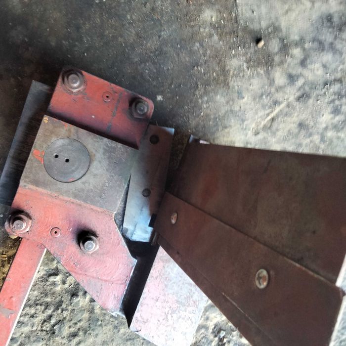 Для рубання арматури та дроту