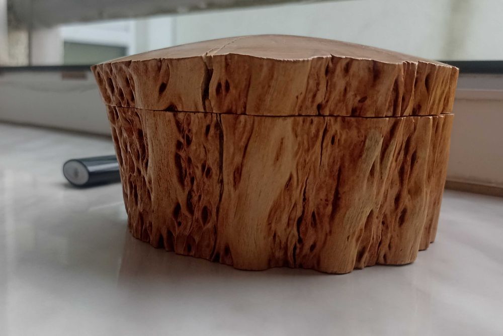 Urocza szkatułka z drewna na biżuterię, retro handmade pudełeczko