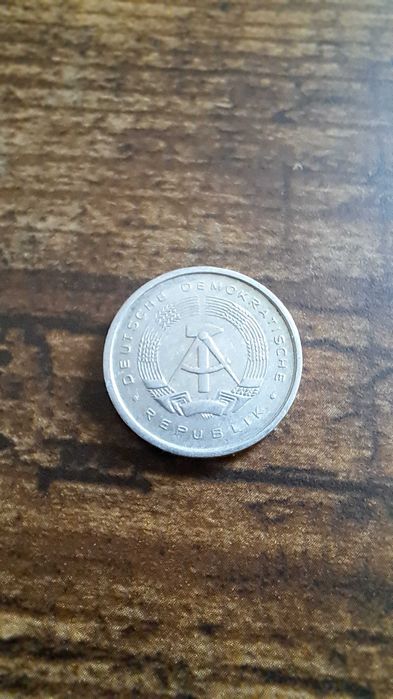 Dwie moneta 5 Pfennig NRD 1979 (DDR)