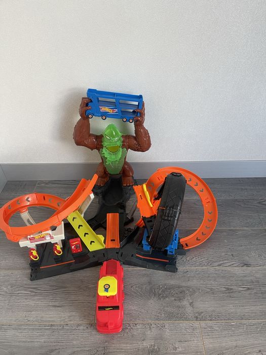 горилла трек Hot Wheels