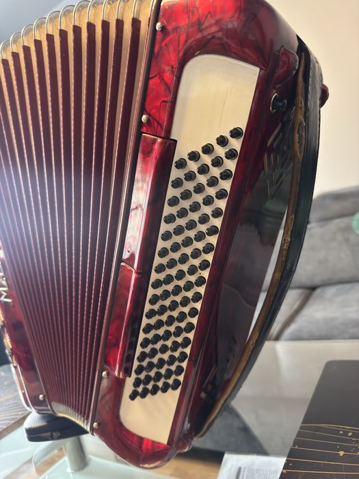 Akordeon włoski Marinucci 80basów