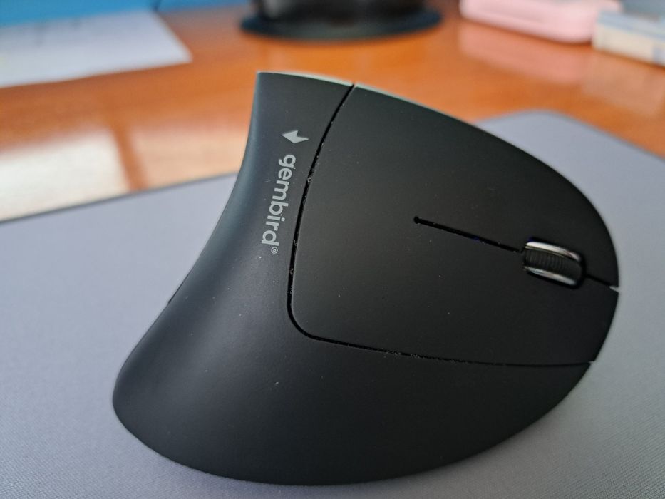 Gembird Vertical Wireless Mouse64283910214913121