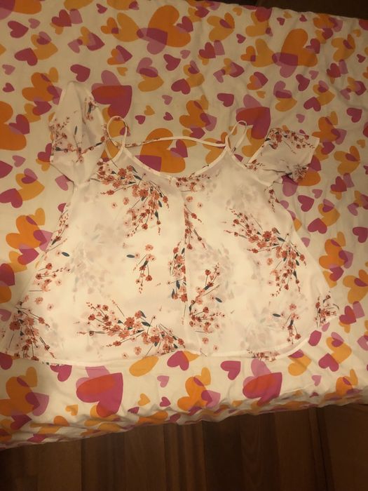 Blusa florida