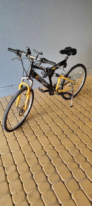 Rower GRAND – amortyzacja, oświetlenie, uchwyt na telefon