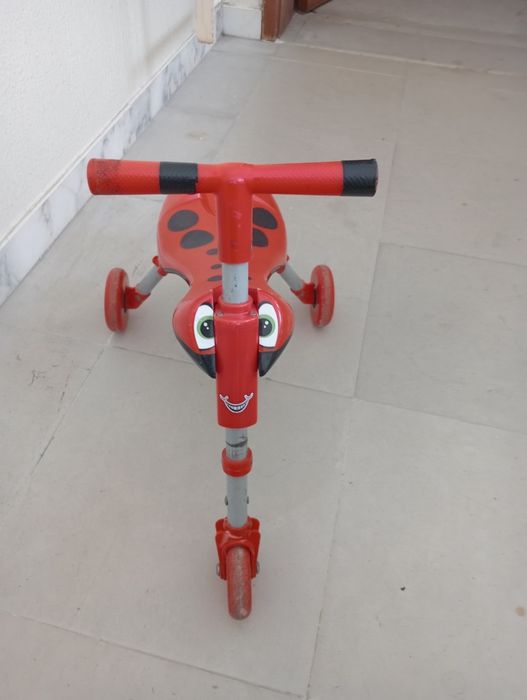 Triciclo de criança