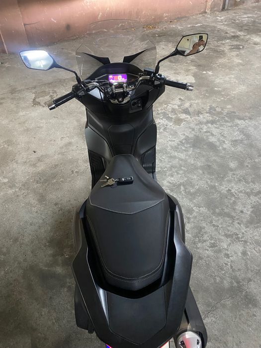 Vendo PCX-2023 toda revisada na Honda.