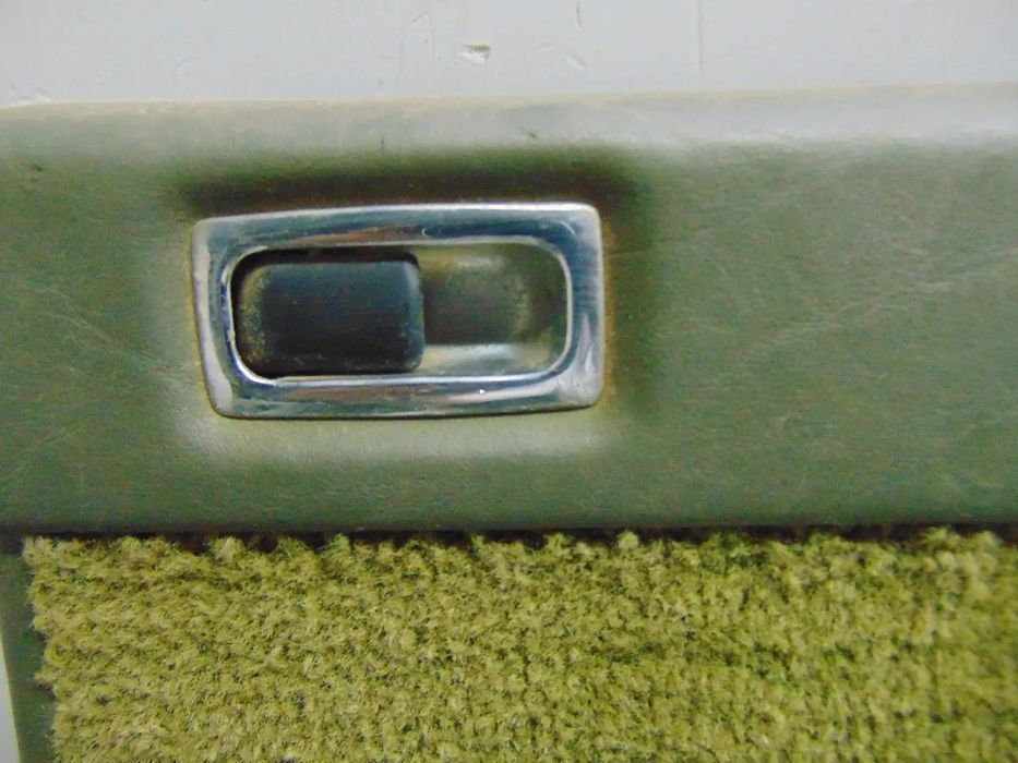 Mercedes W123 touring guarnição mala " usado em bom estado