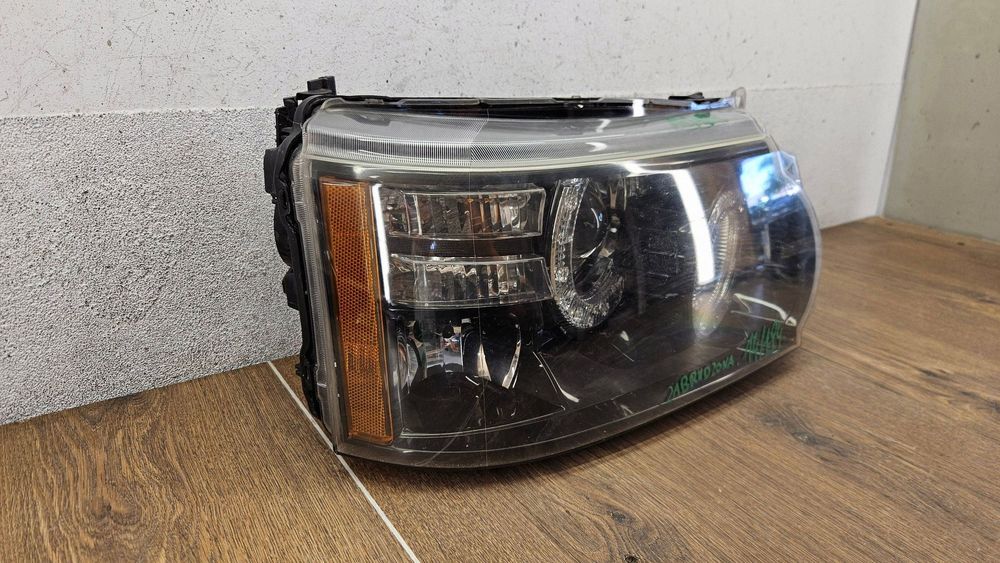 Land Rover Range Rover Sport L320 Przód Prawy Lampa Xenon
