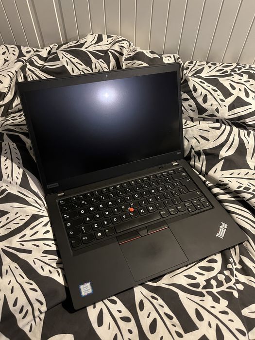 Laptop lenovo ThinkPad T490 i5-8265U 16GB ram