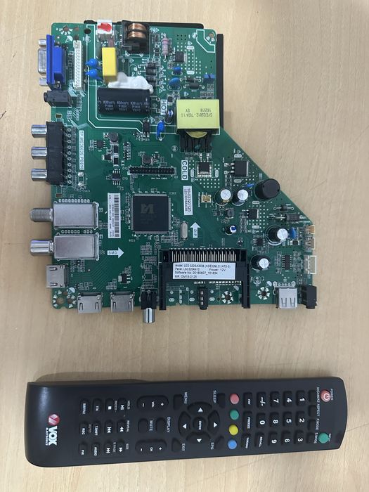 Placa de tv VOX de 32 polgadas com comando