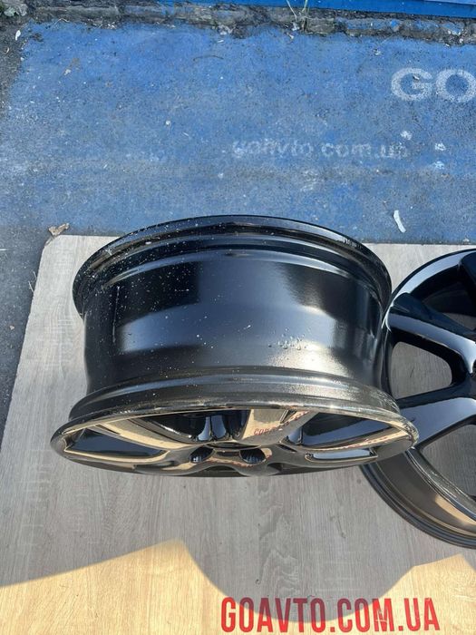 Goauto диски 5/127 5/130 r17 et55 7,5j dia71,6 як нові чорний глянець