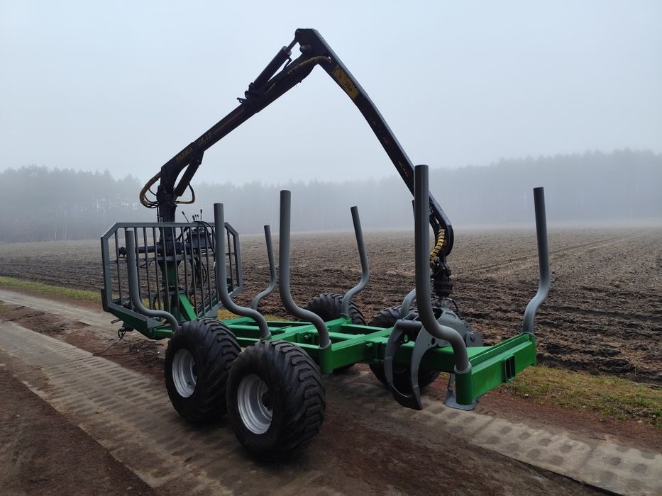 Przyczepa leśna farma 8t