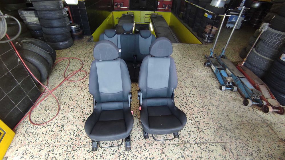 Bancos smart forfour 2004