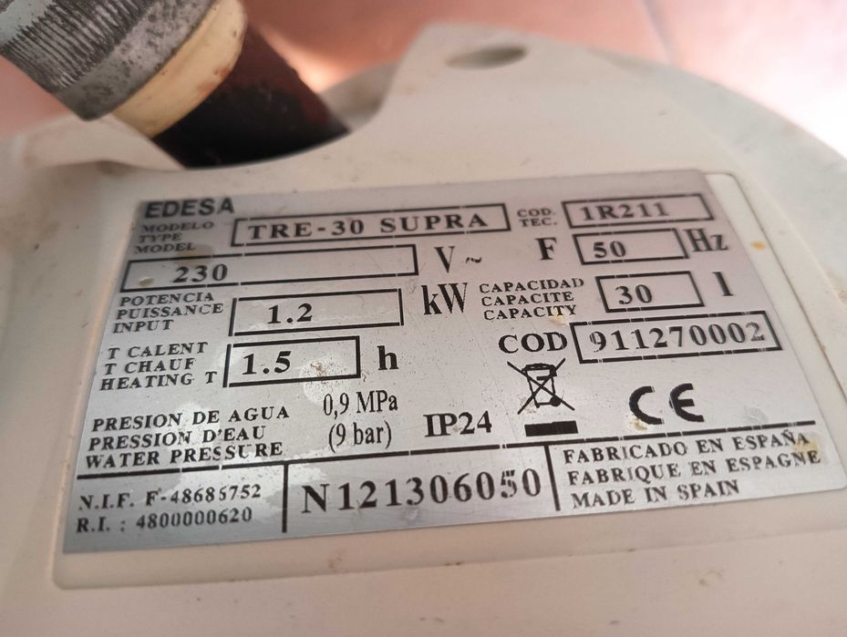 Termoacumulador edesa 30 litros