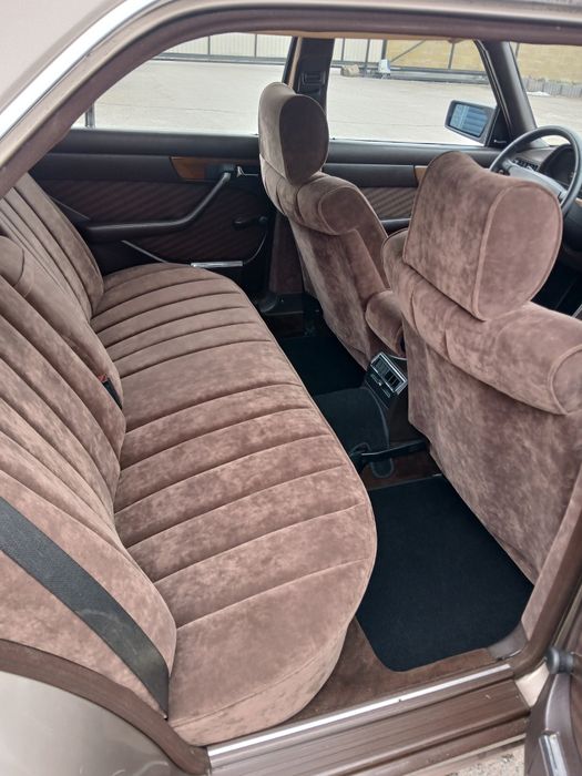 Мерседес W126 SE300 90рік