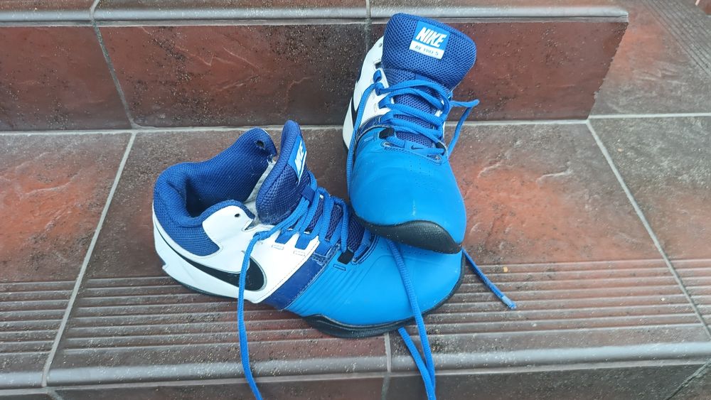 Buty  chłopięce Nike r.38