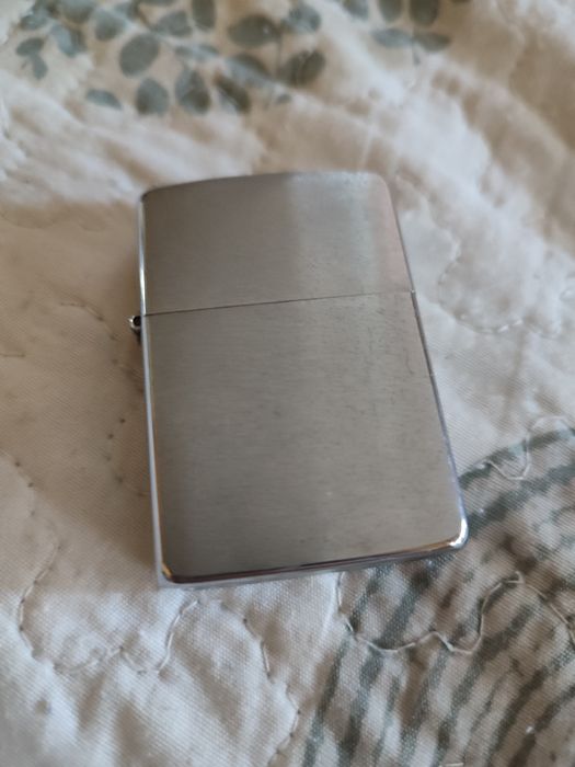 Vários Isqueiros Zippo