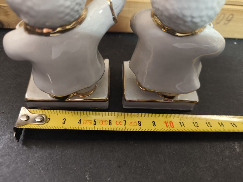 Par Corujas Formandas Cerâmica Dourada
Conjunto de 2 encantadoras mini