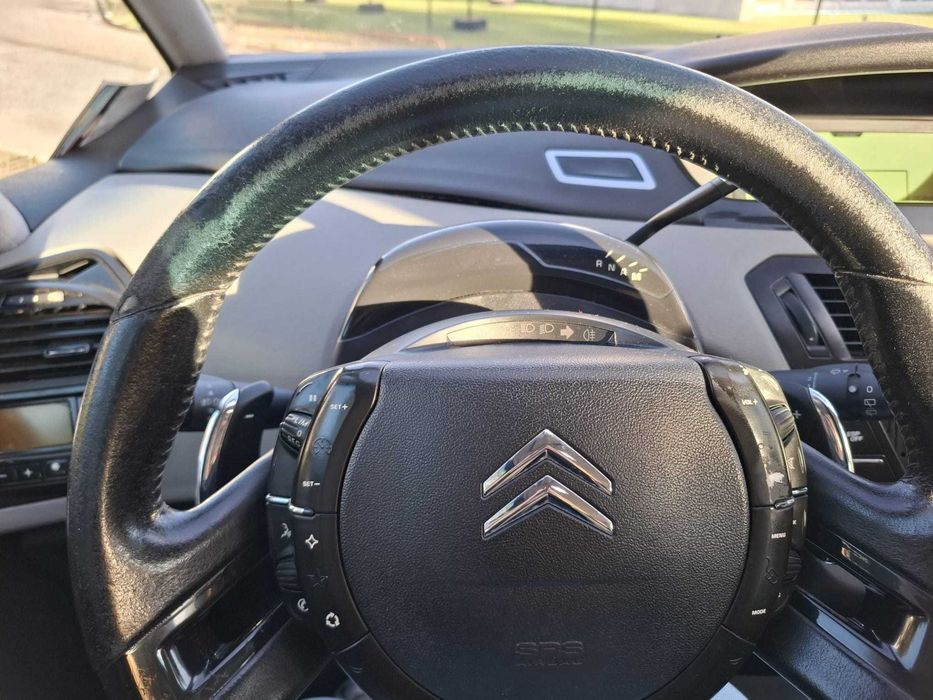 Citroen c4 grande picasso — photo 3