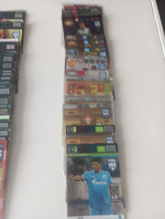 129 sztuk kolekcjonerskie karty piłkarskie fifa 365  2018