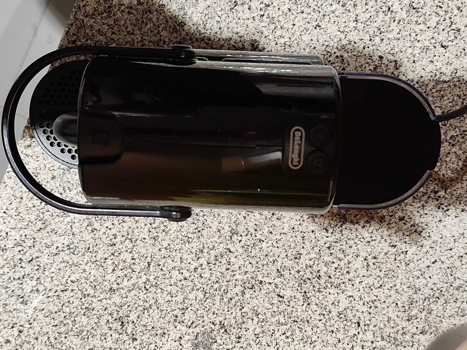 Máquina de café Nespresso DéLonghi