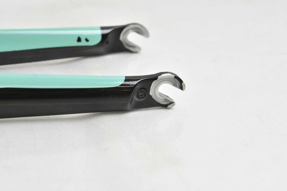 widelec szosowy BIANCHI bian-incv-rd ! tapered 28' ! carbon !