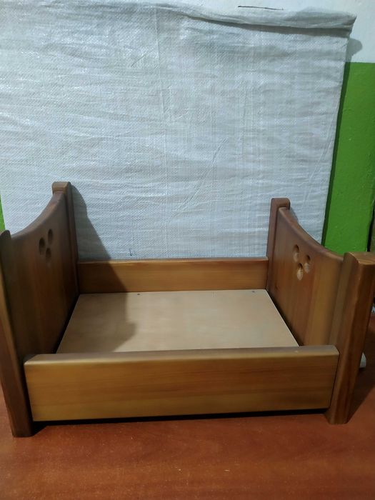 Ліжечко іграшкове. Ручної роботи. Дерево.
