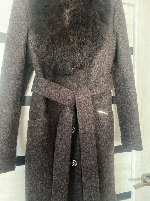 Демісезонне/осіннє/зимове жіноче пальто 44 (М) розміру