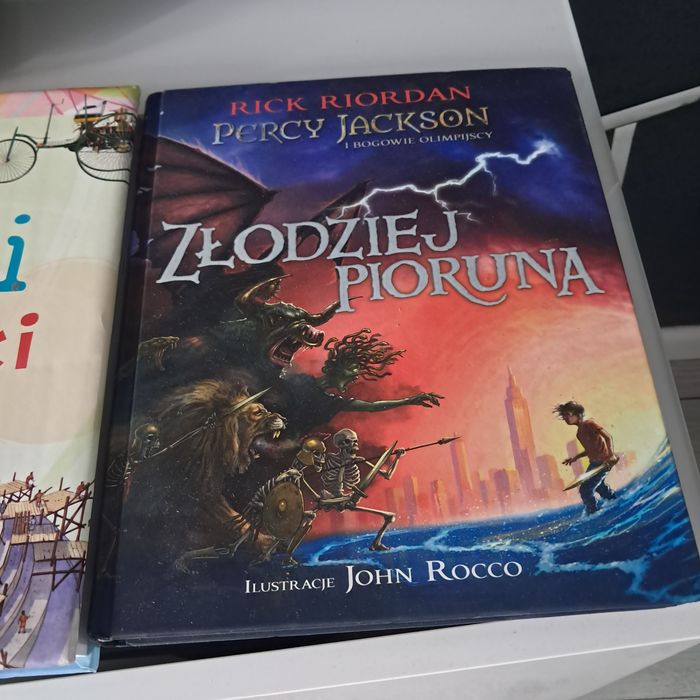 Zestaw książek "Piętrowy domek na drzewie" Griffiths Denton