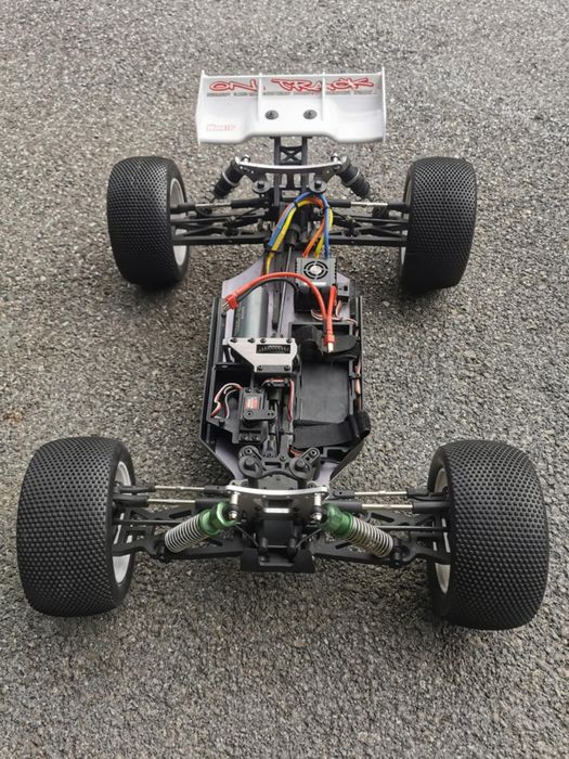 Carrinho telecomandado a bateria