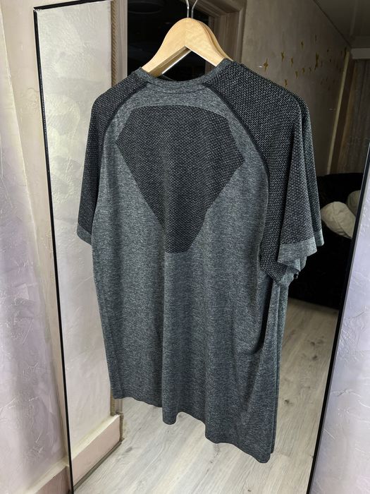 Puma EVOKNIT DryCELL | Безшовна, дихаюча, високотехнологічна