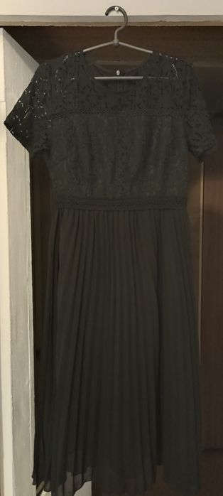 Платье женское 44-46 размер состояние отличное