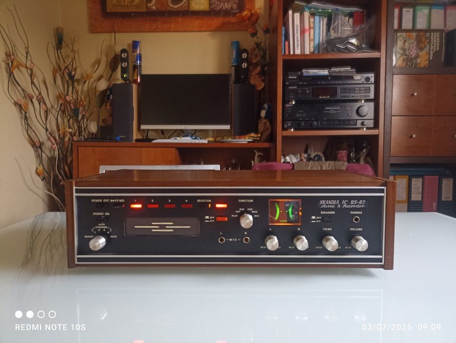 Amplificador SKANDIA  IC RS-82