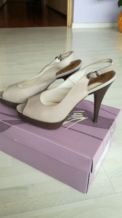 Buty letnie damskie