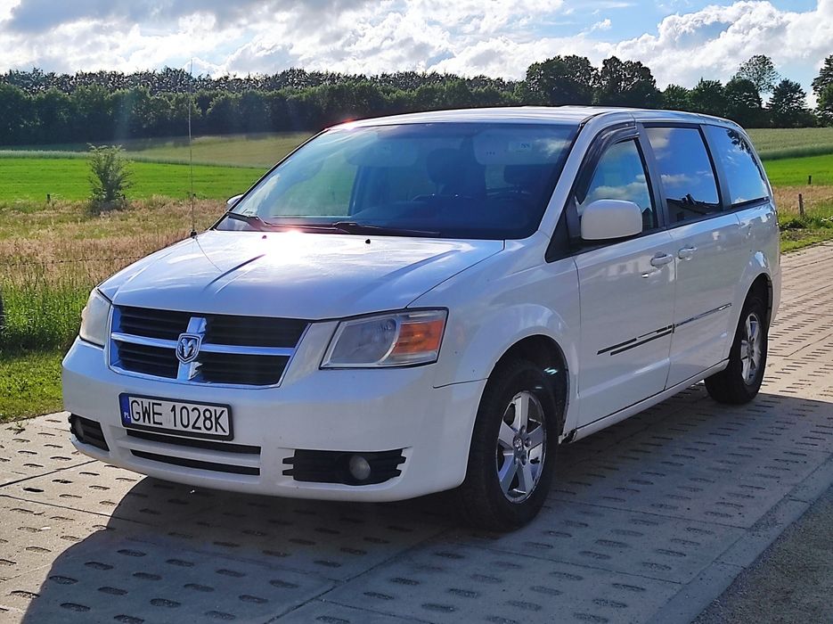 Dodge Grand Carvan 3.8 LPG 7 osobowy el otwierane  drzwi radio wspomaganie