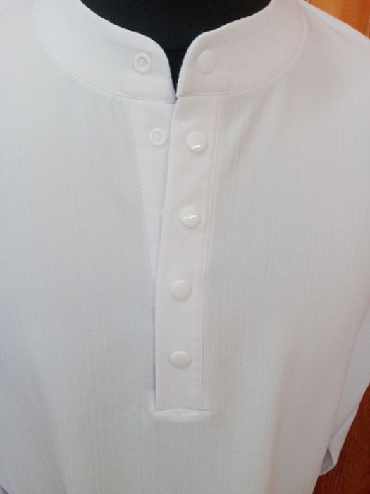 Мужская рубашка с воротником-стойкой