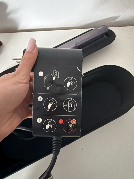 Dyson airstrait.