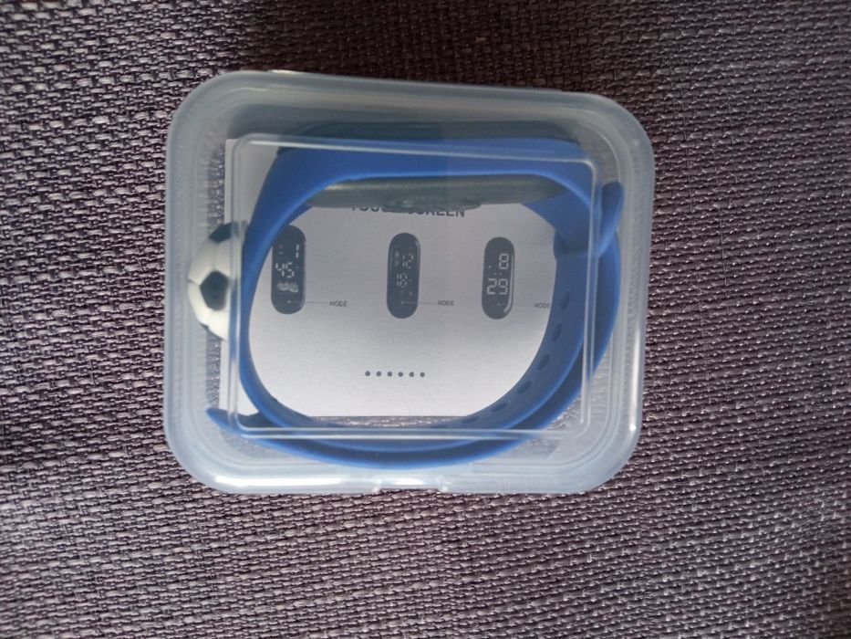 Nowy zegarek elektroniczny