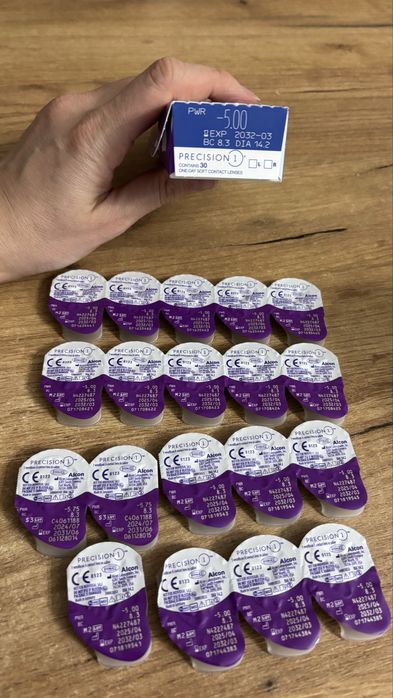 Soczewki kontaktowe precision 1 -5,00 D