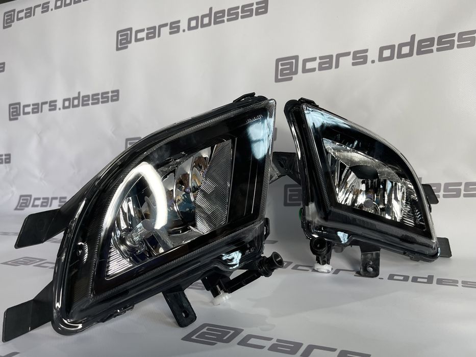 Противотуманная фара Volkswagen Jetta 2014-17