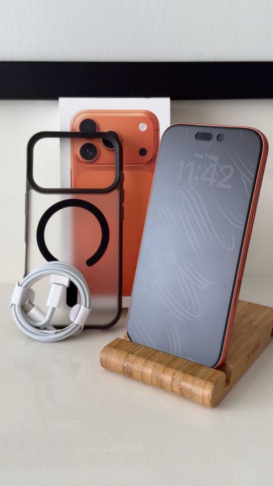 Apple iPhone 17 Pro 256GB 100% "laranja" + caixa original, cabo, capa e fatura