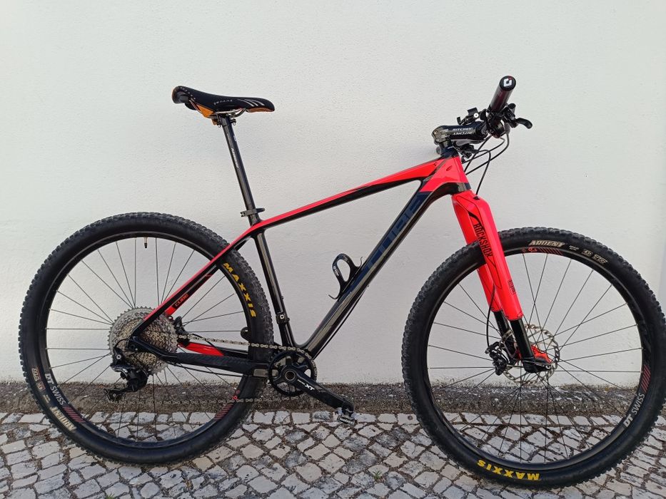 Cube reation GTC SLT 29 Carbono rock shox RS-1 carbono L
