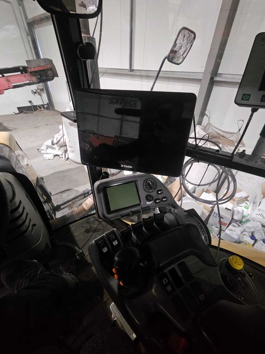 Challenger mt755b 2008r.