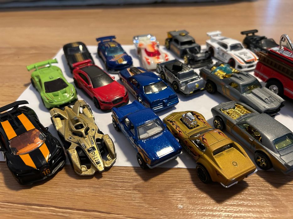 Hotweels i inne samochody