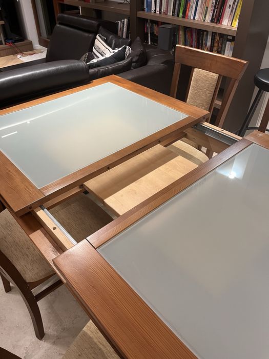 Stół z litego drewna z blatem szklanym + 6 krzeseł