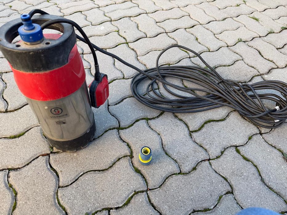 Bomba de água submersível limpa