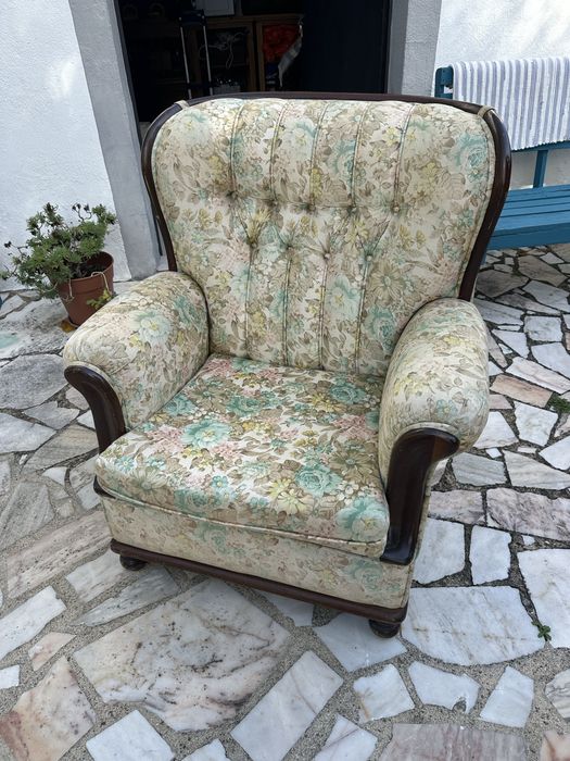 Poltrona antiga para despachar